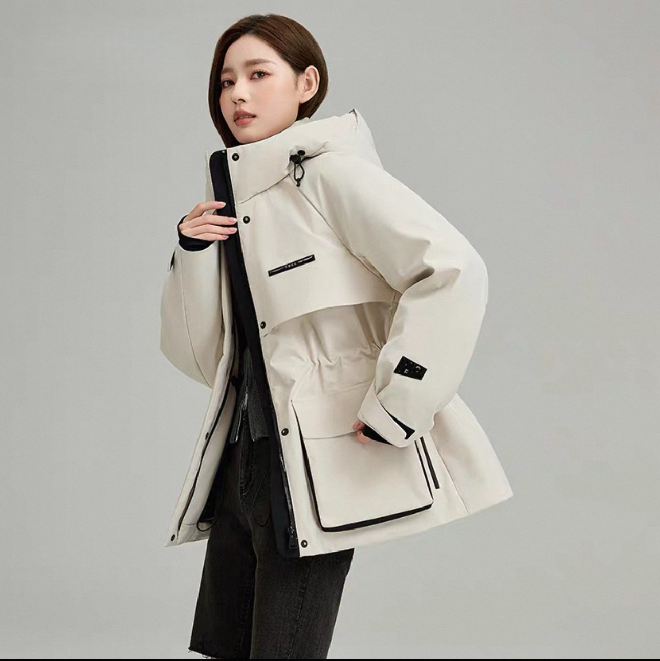 派克工装保暖羽绒服女士2025冬季时尚高级感户外百搭连帽羽绒服