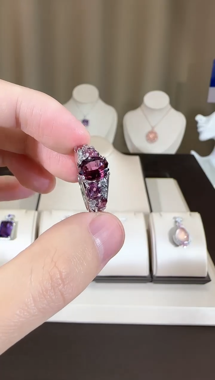 【闪购商品】石榴石戒指银S925镶嵌设计款