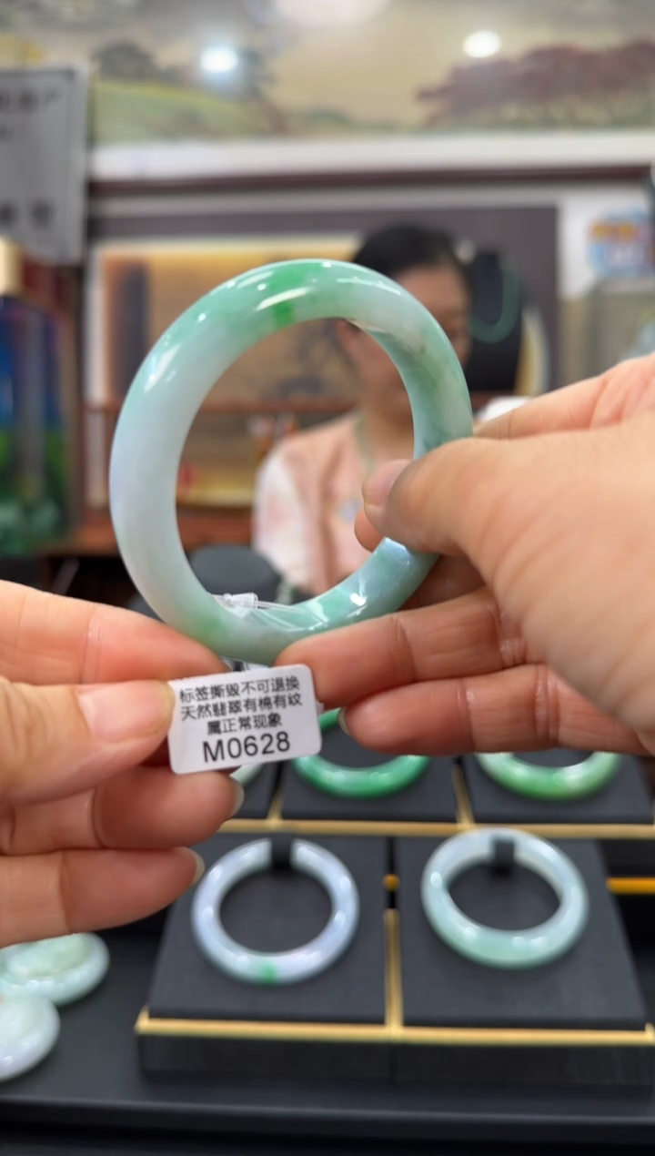 翡翠手镯未镶嵌正圈54 M0628需包容