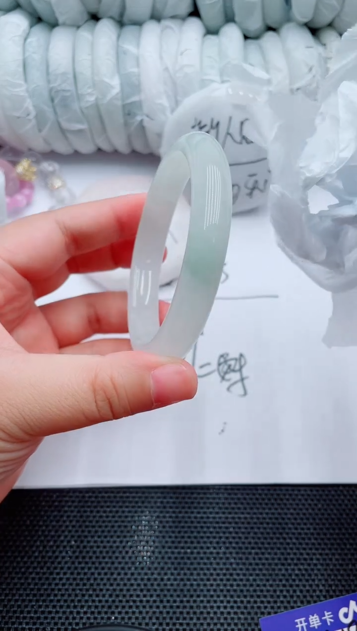 石英质玉手镯未镶嵌A18-60-61