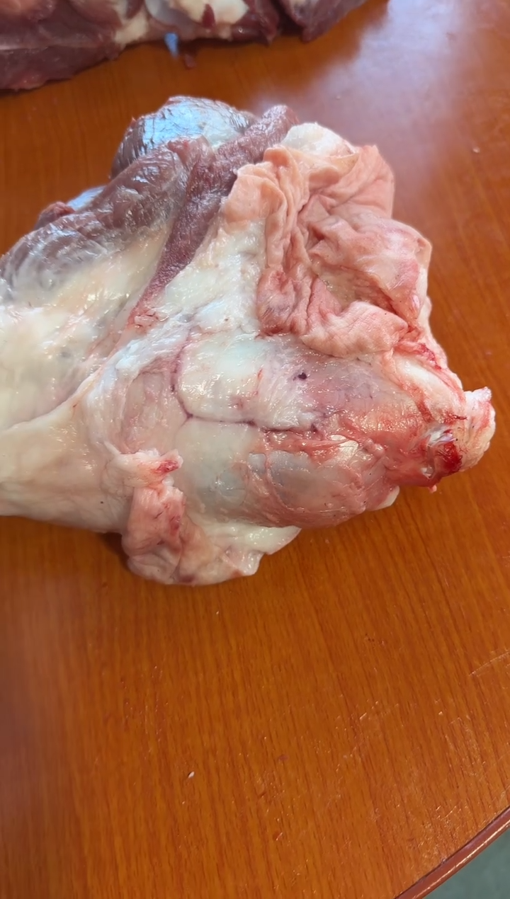 中国大陆180食用农产品梁****?猪肘子3.3梁枭羽1