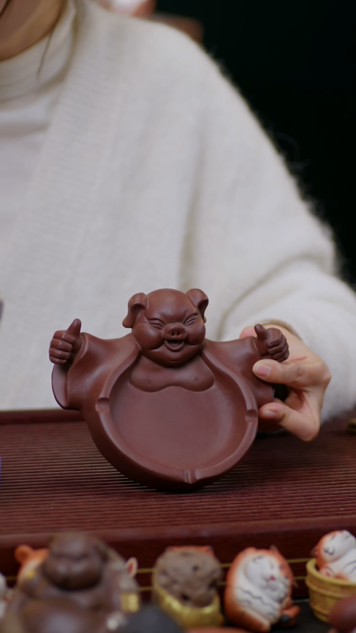 【闪购商品】紫砂茶宠小猪烟缸