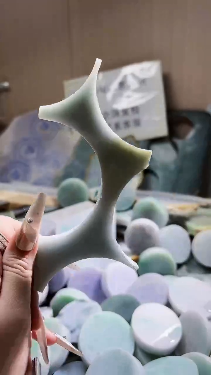 翡翠未镶嵌颈饰翡翠A货 江谭844