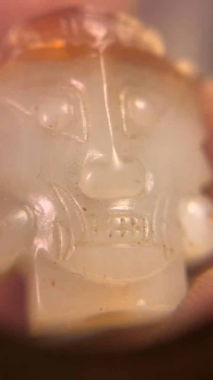 【闪购商品】透闪石质玉车挂未镶嵌9