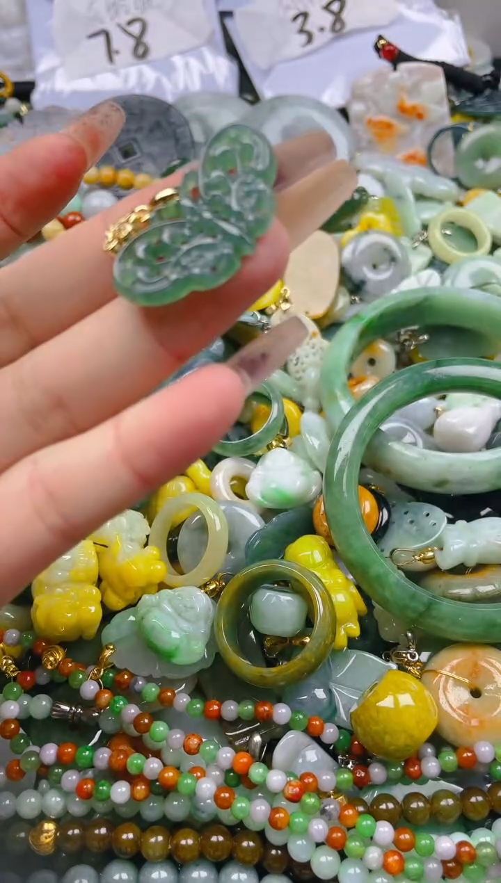 【闪购商品】翡翠颈饰未镶嵌/J/翡翠A货一图一物