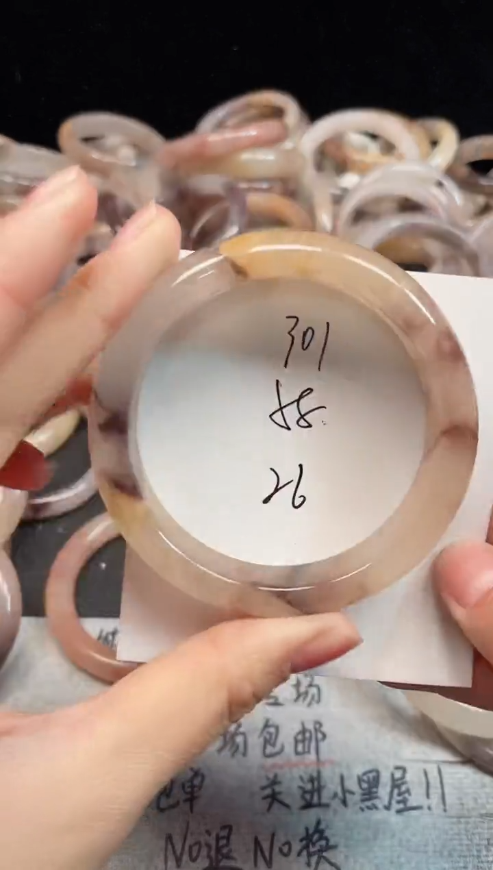 未镶嵌手镯石英质玉301