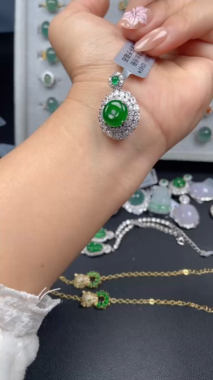 颈饰合金翡翠合金