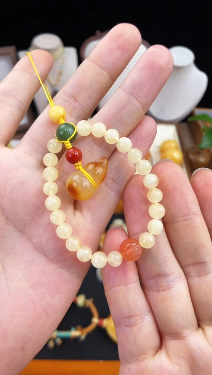 琥珀未镶嵌珠宝奇石柒月