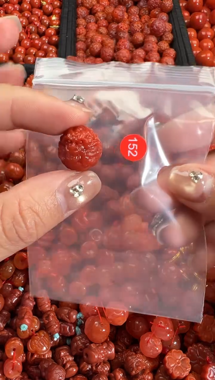 南红玛瑙合金颈饰2