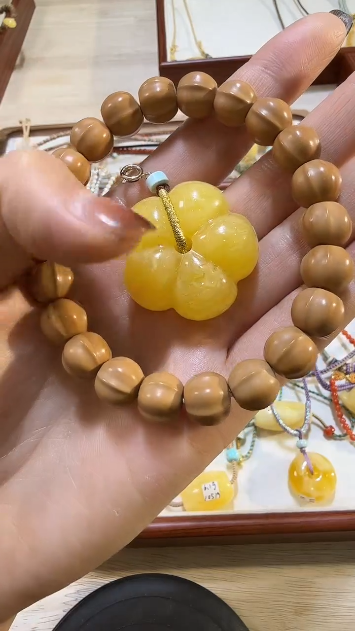 手串核桃米*鲨鱼背