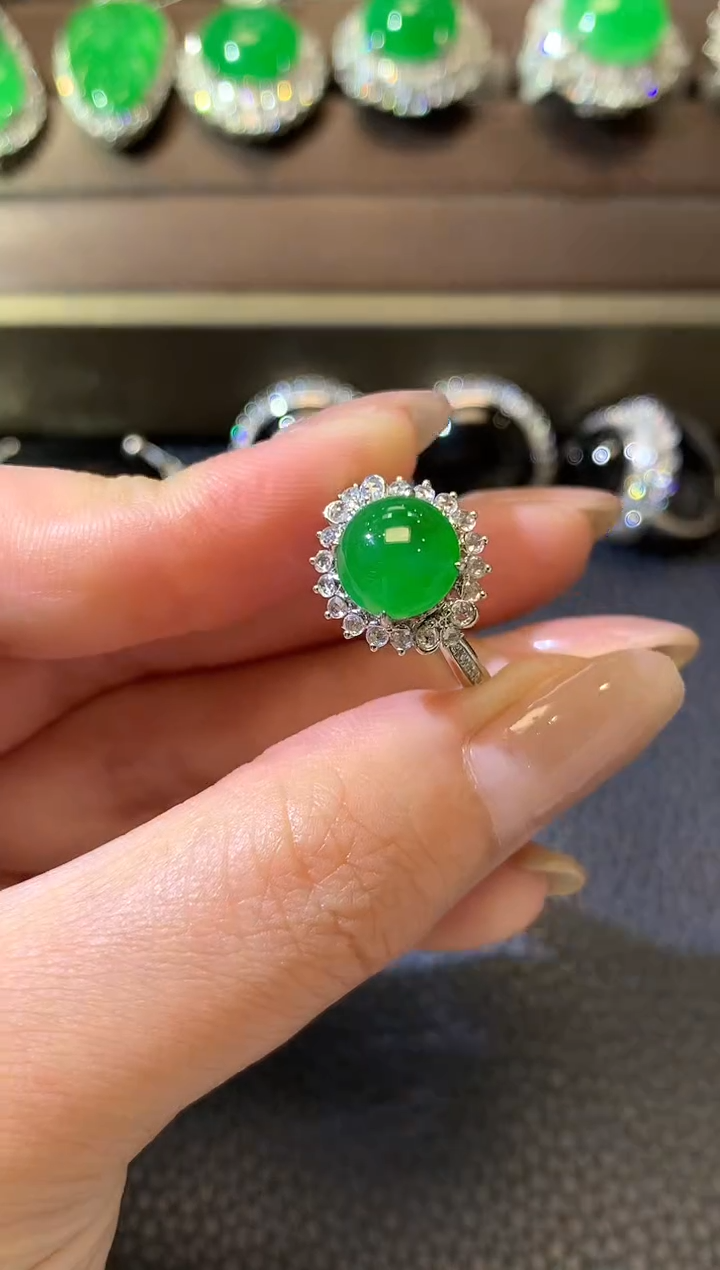 【闪购商品】翡翠戒指18K金镶嵌B8翡翠