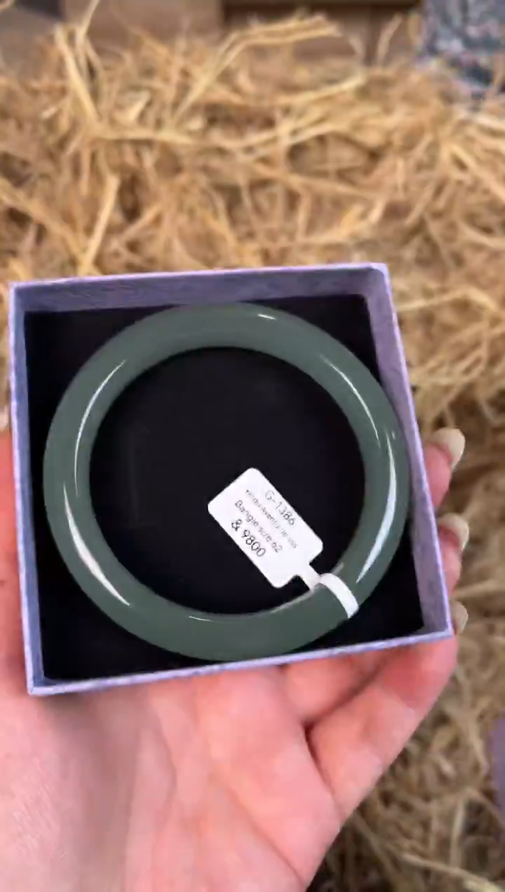 未镶嵌手镯石英质玉G-1386