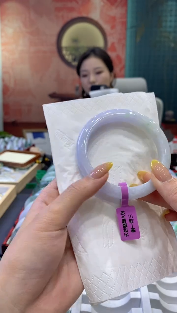 翡翠未镶嵌手镯多人09539