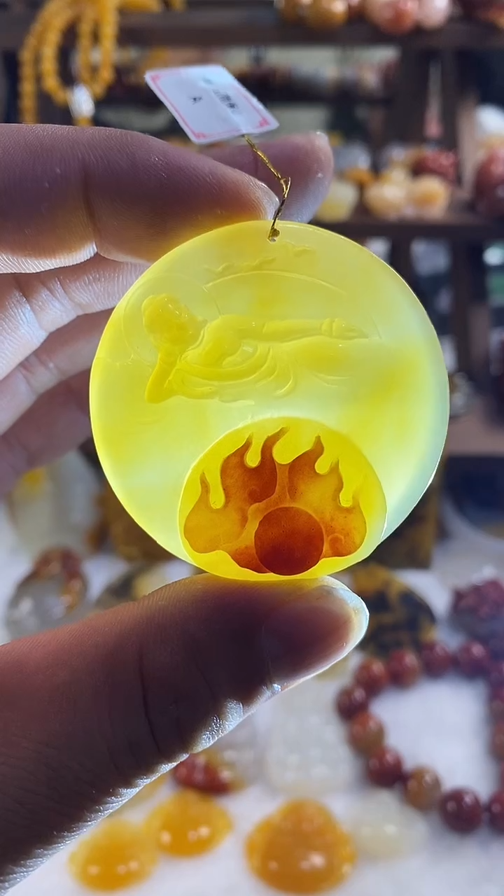 未镶嵌石英质玉挂件石英质玉挂件