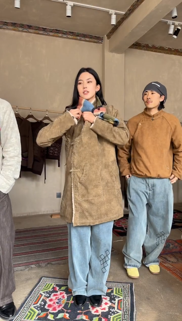 KWC26AW麂皮外套M