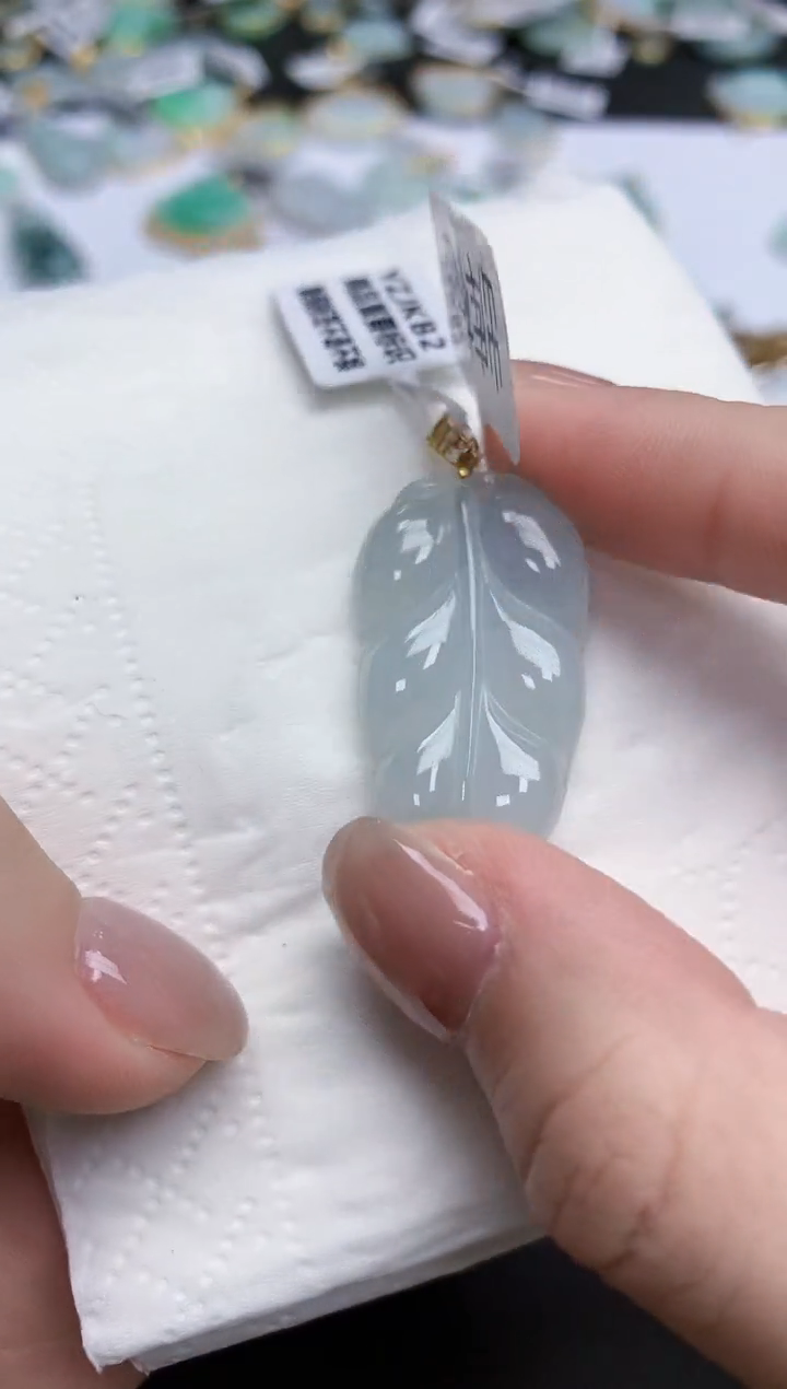 【闪购商品】翡翠颈饰18K金镶嵌天然缅甸翡翠A货