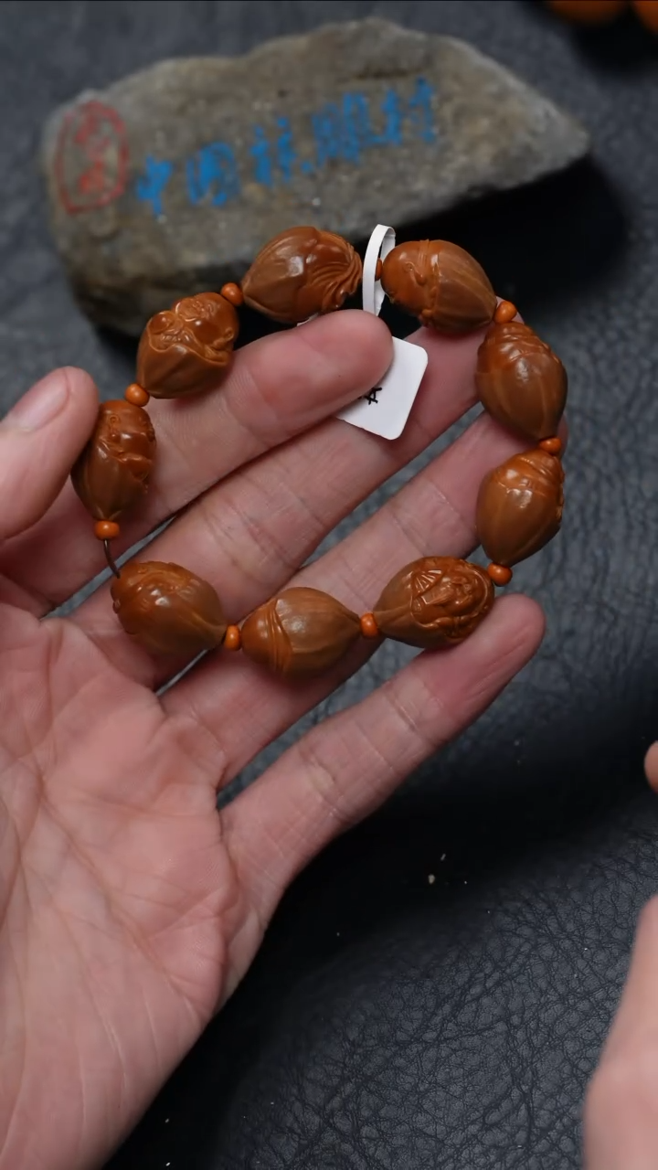 【闪购商品】橄榄核吊坠橄榄核