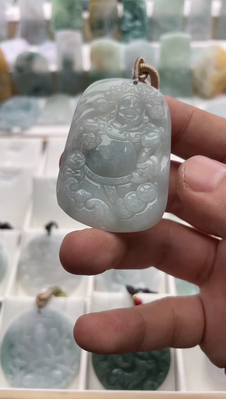 【闪购商品】翡翠颈饰未镶嵌..../2/18/ 201