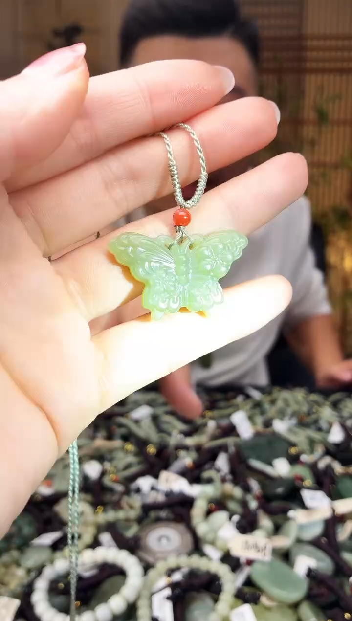 颈饰未镶嵌和田玉多样性发货，拍一发一