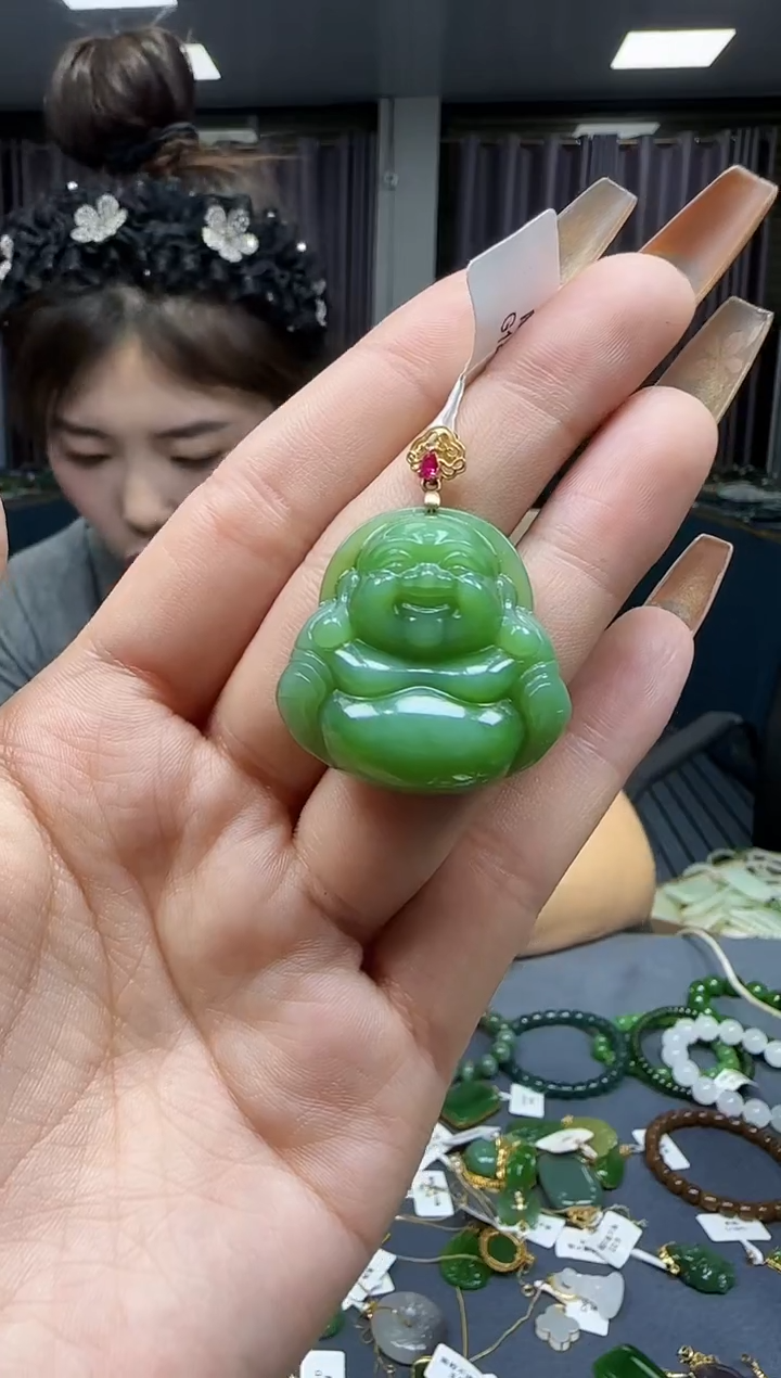 【闪购商品】和田玉挂件18K金镶嵌1