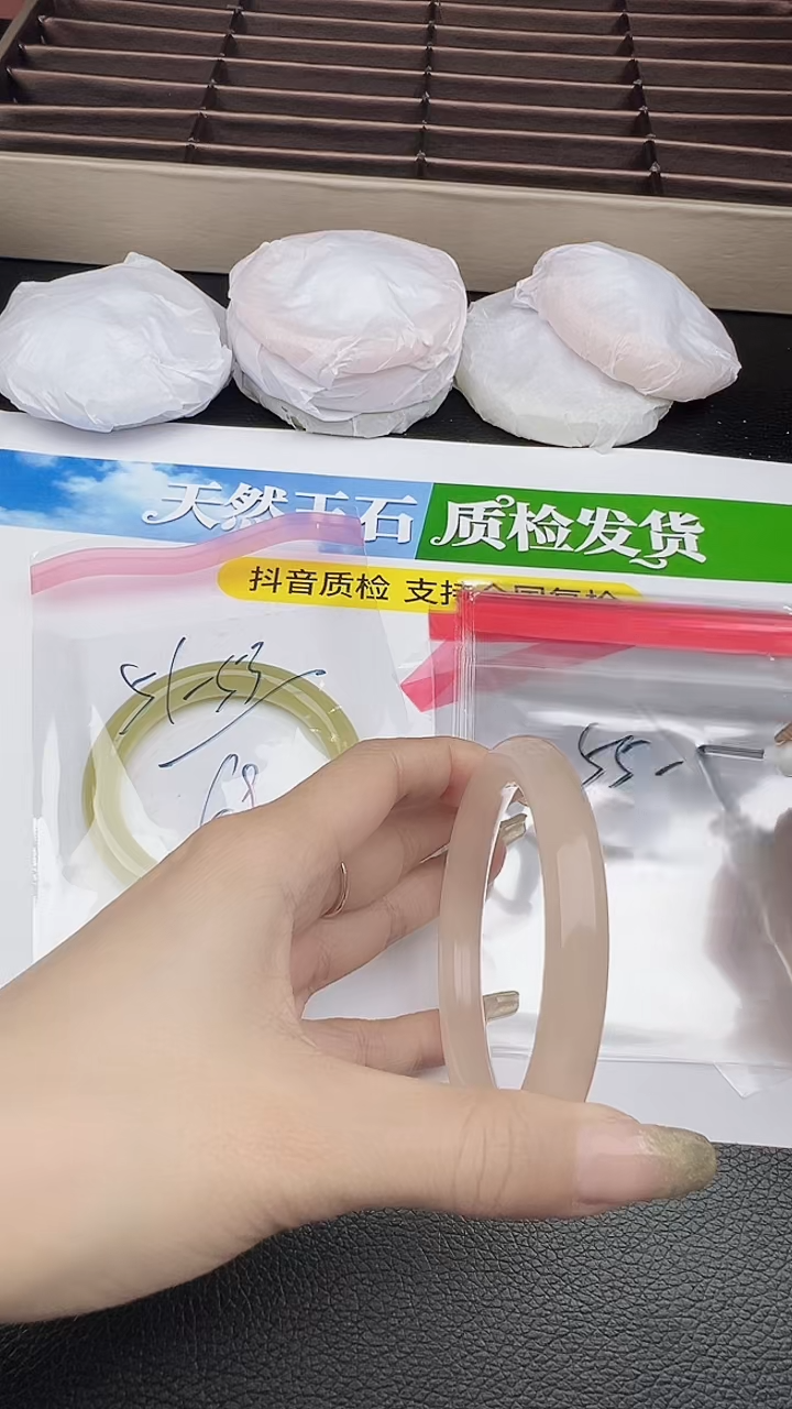 未镶嵌手镯石英质玉圈口 55 57