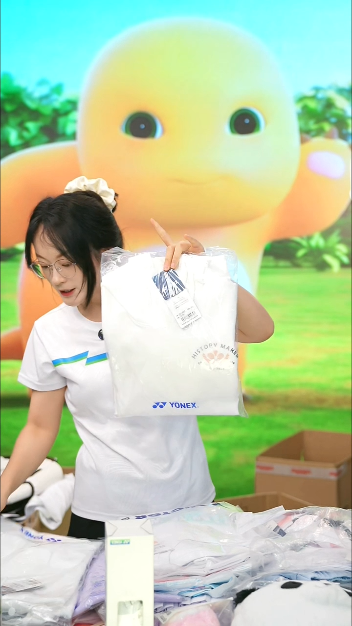 白色卫衣女L秒杀直播清仓福利