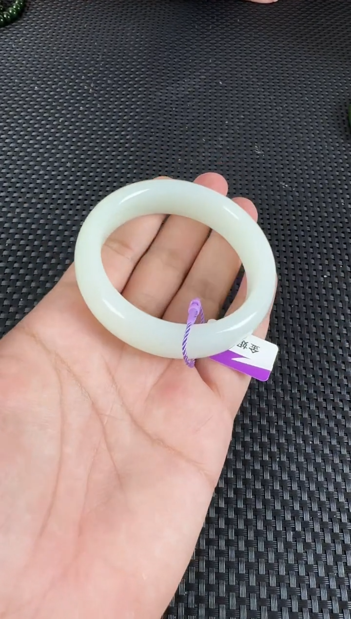 【闪购商品】和田玉手镯未镶嵌约57.8*17*9.5MM俄芭莎