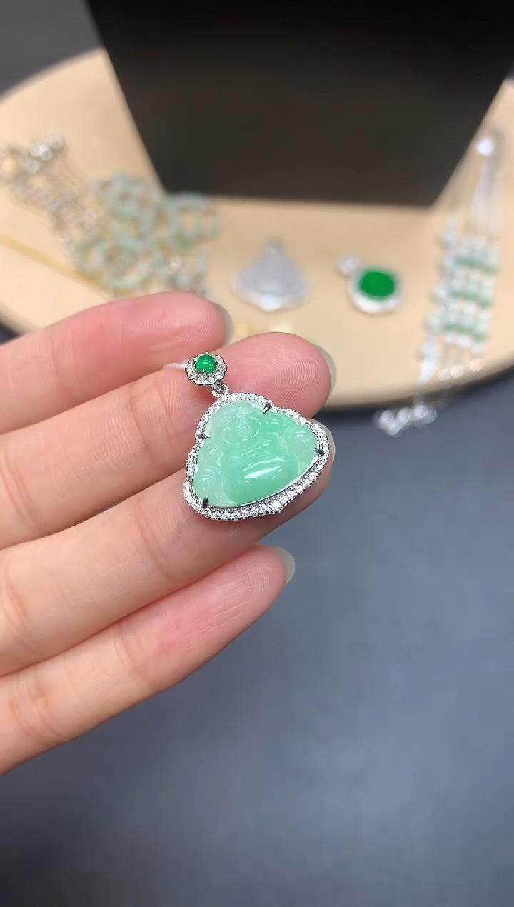 【闪购商品】翡翠吊坠(不含链)银S925镶嵌佛公【多样性发其一】