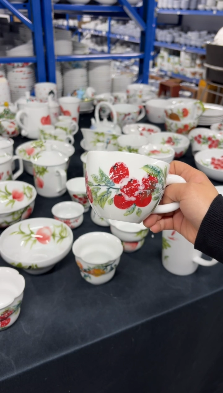 娜***空 景德镇高温陶瓷食品级手绘釉中彩-花口咖啡杯