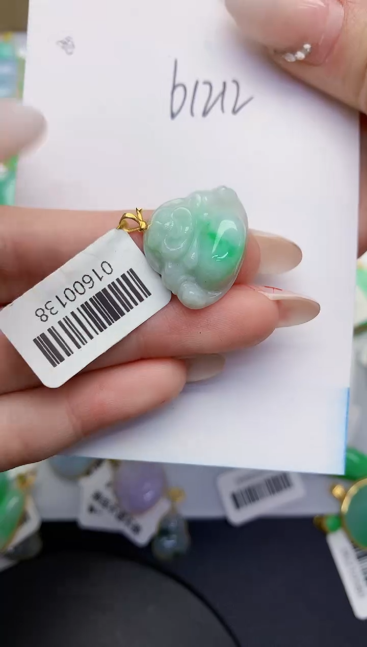 【闪购商品】翡翠颈饰18K金镶嵌0000000000