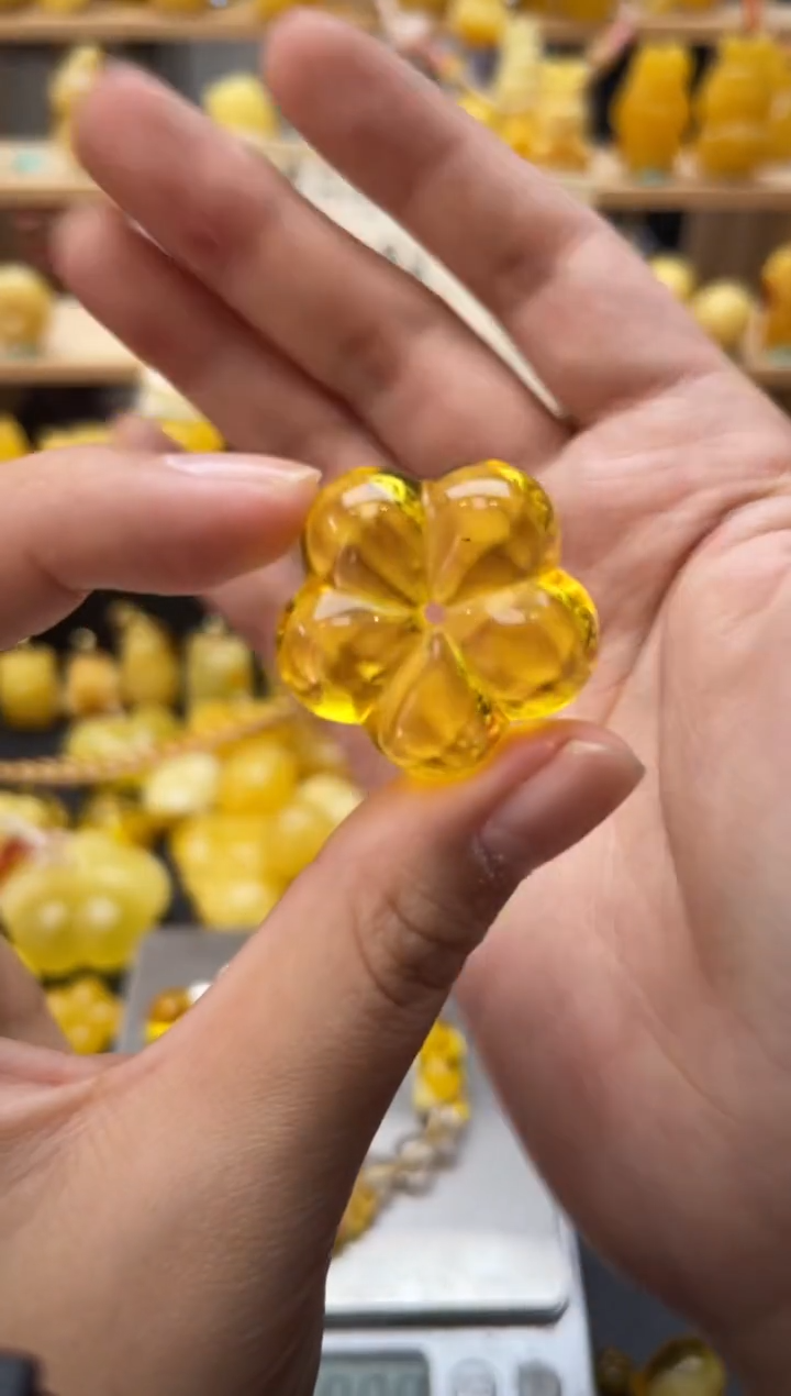 琥珀未镶嵌珠宝奇石145琥珀蜜蜡微瑕