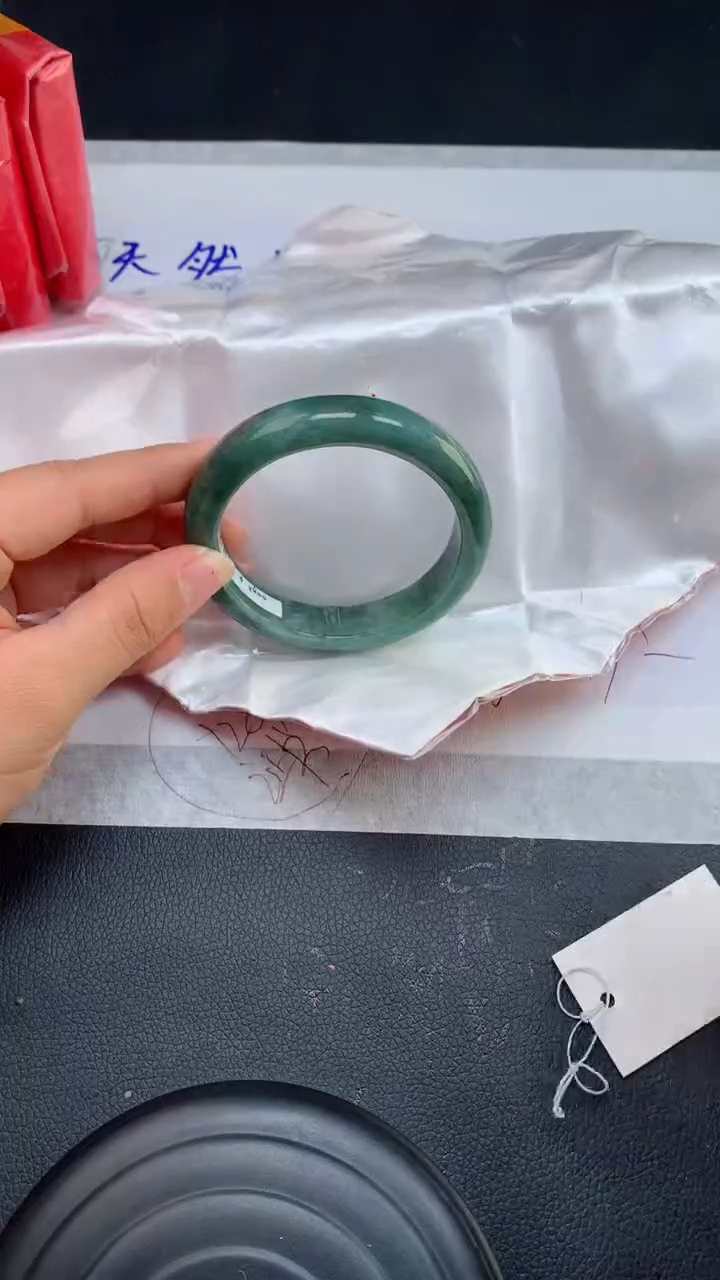 【闪购商品】翡翠手镯未镶嵌天然缅甸A货翡翠手镯