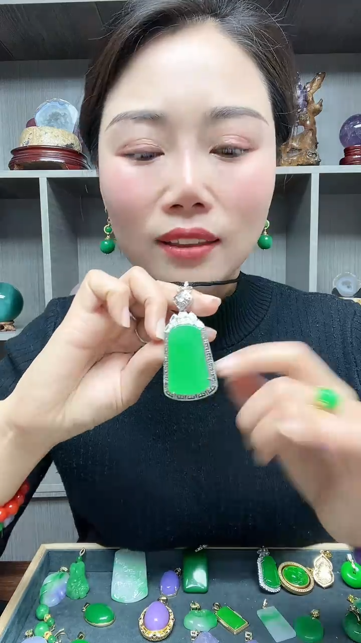 【闪购商品】翡翠吊坠(赠链)银S925镶嵌吊坠