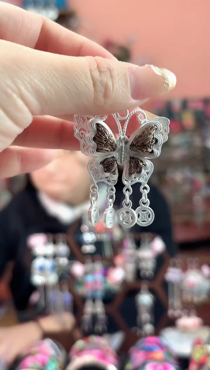 艺枝独绣手工饰品1
