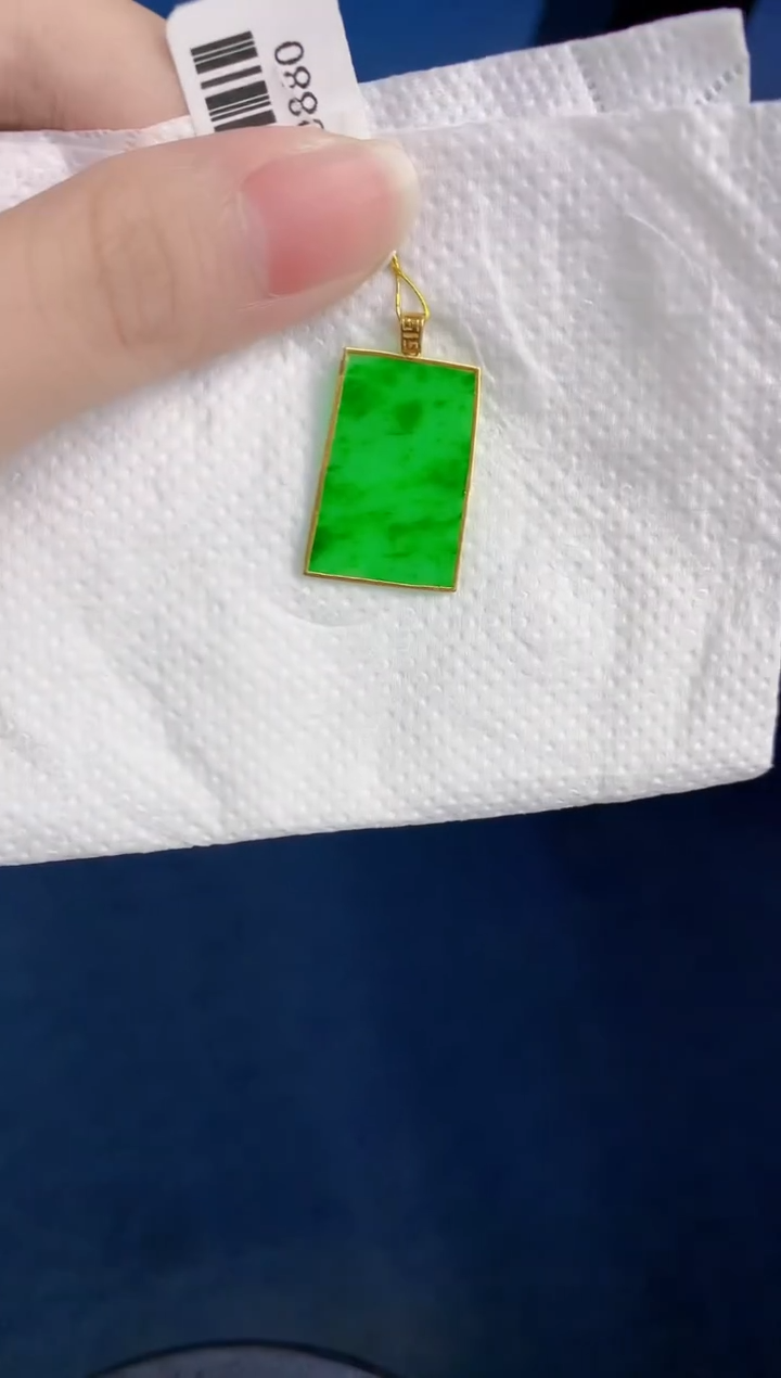 颈饰18K金镶嵌翡翠天然翡翠缅甸A货