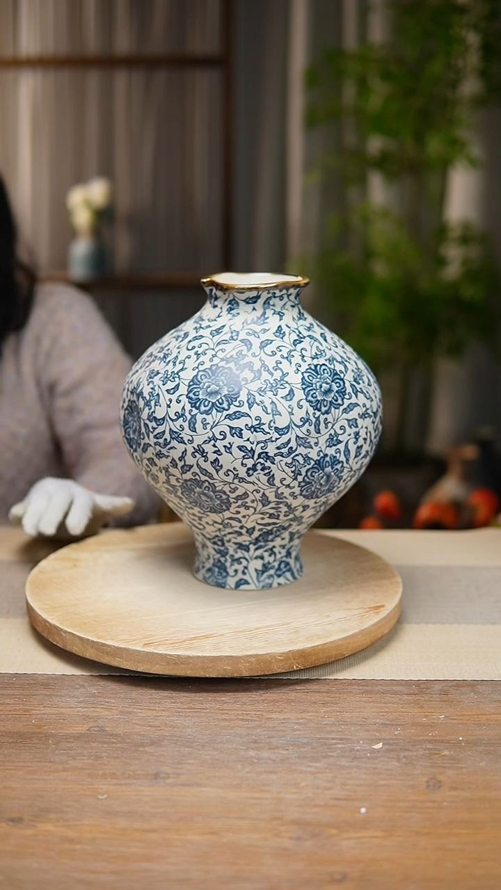 【闪购商品】陶瓷  花器青花瓷缠枝莲灯笼