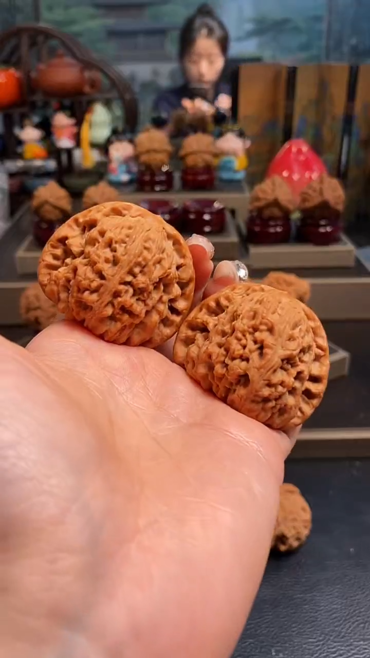 【闪购商品】文玩核桃吊坠K195南疆石46