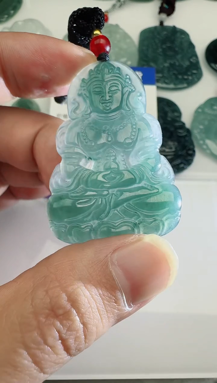 【闪购商品】翡翠吊坠(不含链)未镶嵌多样性随机发其一