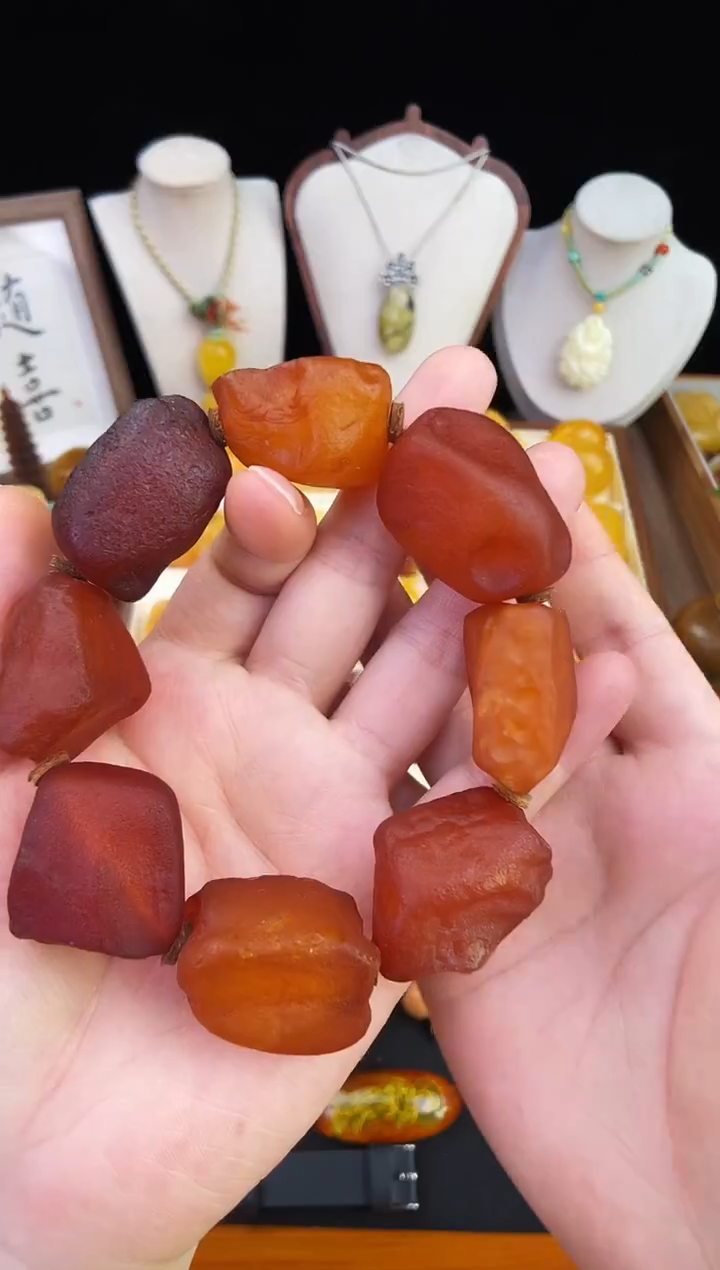 琥珀未镶嵌珠宝奇石柒月