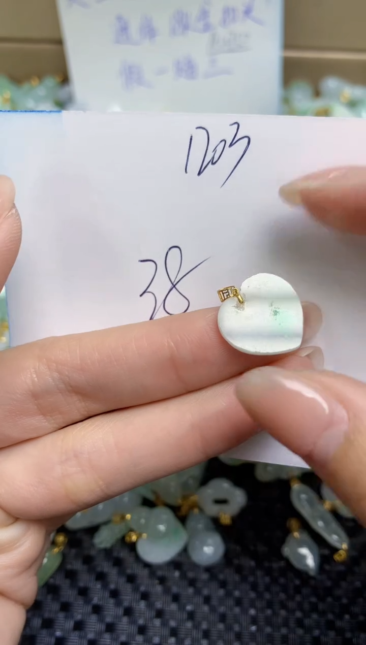 【闪购商品】翡翠颈饰18K金镶嵌天然缅甸A货翡翠