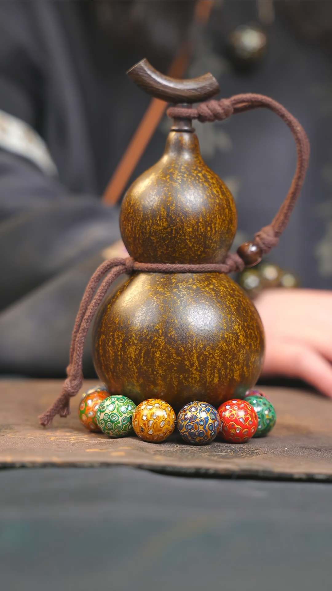 【闪购商品】YR122大漆酒葫芦不包手串及旋转底座