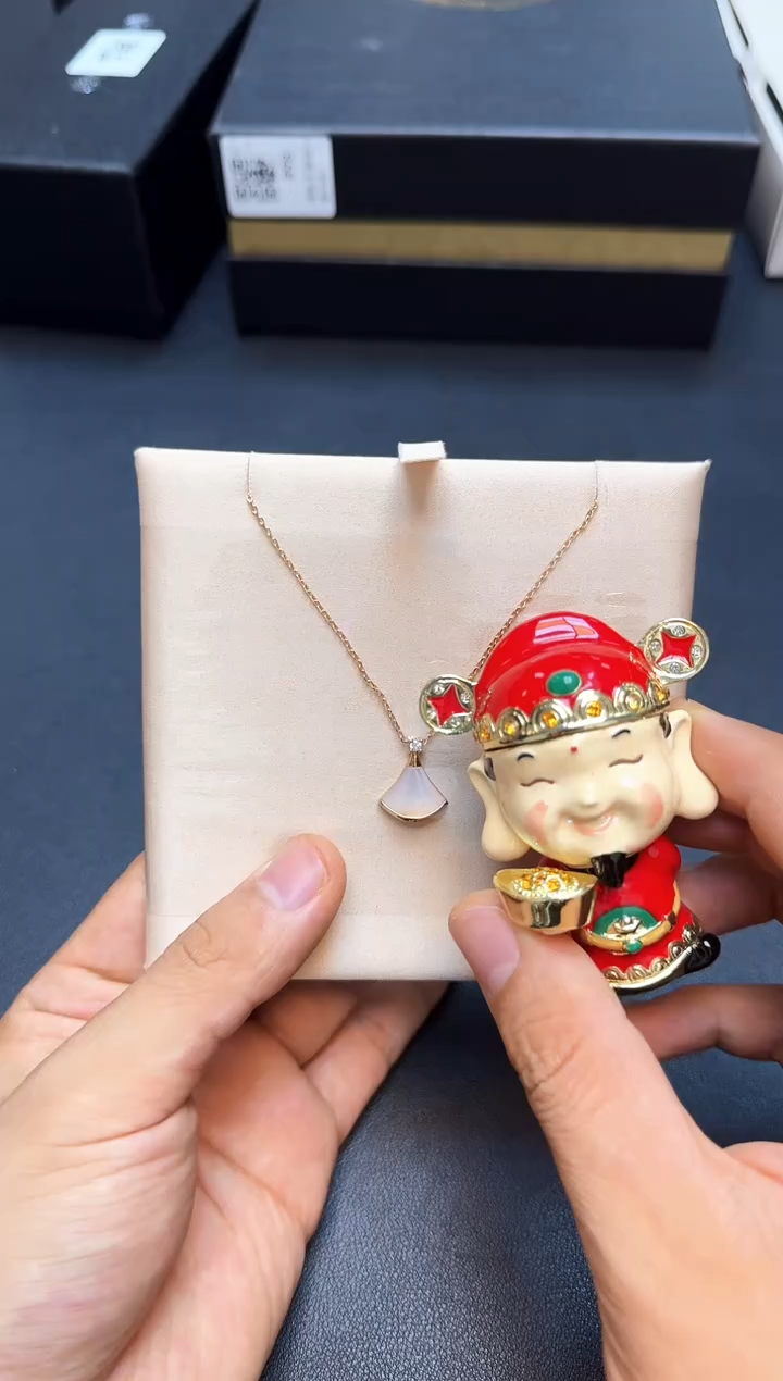 瓷片全新正品一件不留@@WE1205