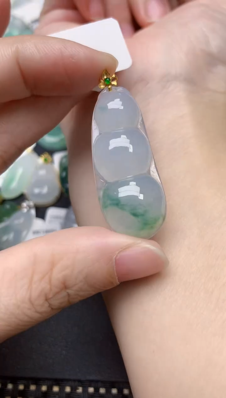 颈饰18K金镶嵌翡翠天然缅甸A货翡翠