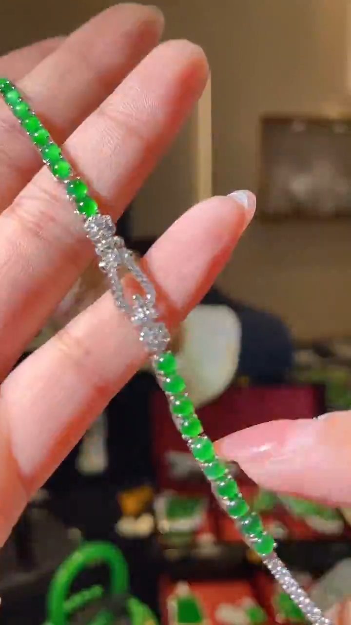 【闪购商品】翡翠手链未镶嵌天然翡翠A货