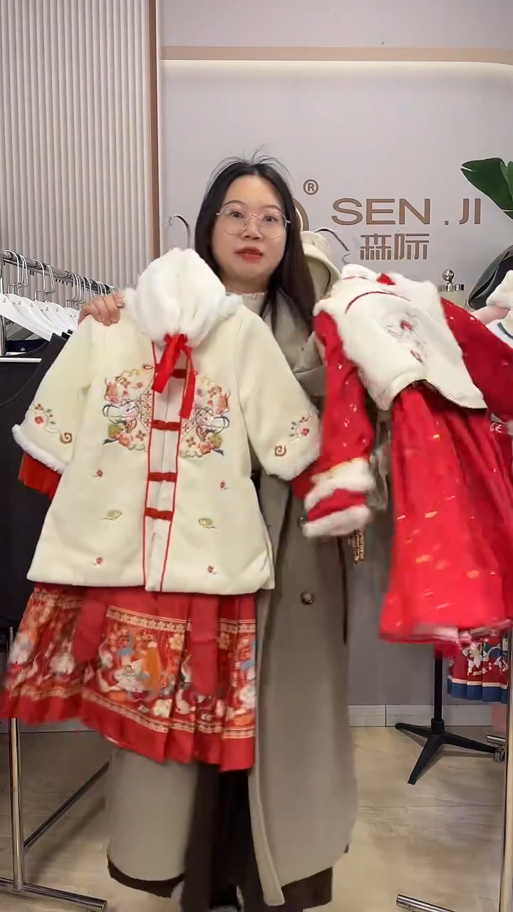 三醋酯纤维女童汉服连衣裙