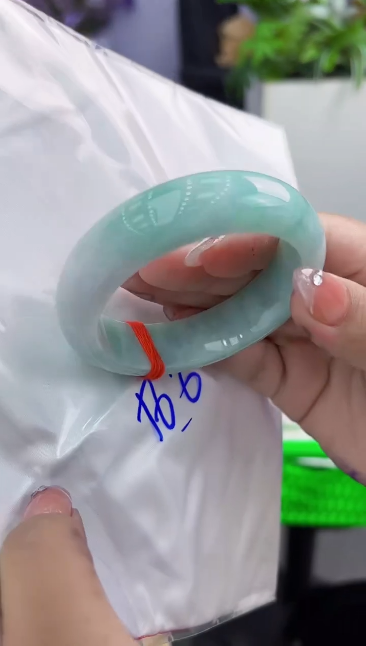 【闪购商品】翡翠手镯未镶嵌翡翠手镯