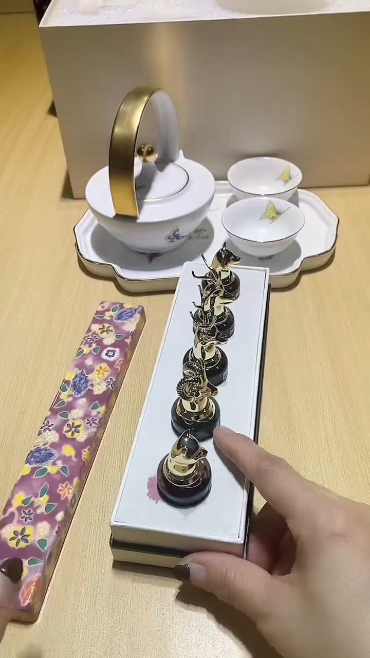 【闪购商品】瓷片锅碗瓢盆一件不剩