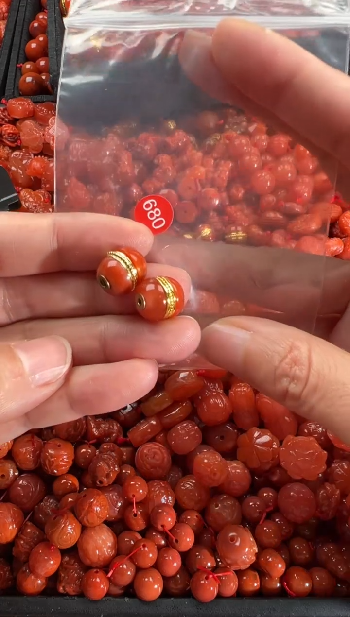【闪购商品】南红玛瑙颈饰未镶嵌1
