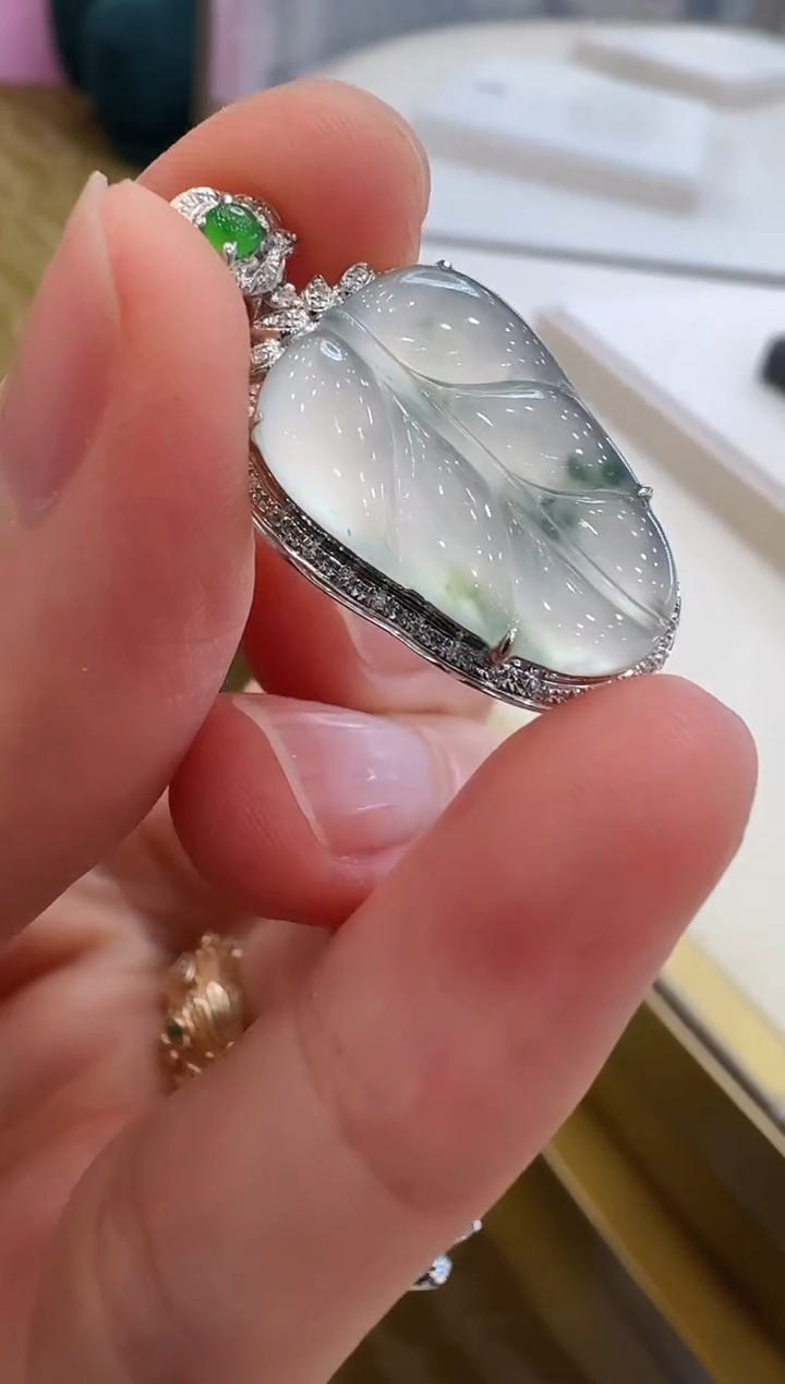 翡翠18K金镶嵌吊坠(不含链)多样性团购发一件