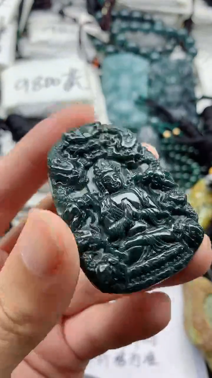 翡翠未镶嵌颈饰888